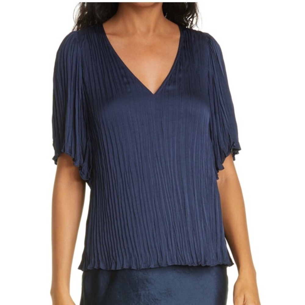 Vince Flutter Sleeve Crushed Satin Top size large Navy - Picture 1 of 14